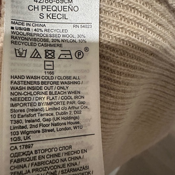 Cashmere and wool wrap dress. NWT. - Picture 2 of 5